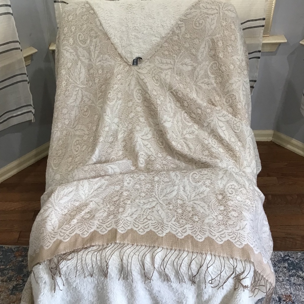 Accessory ST NY Nude Boho Shawl Fringe OS Floral Super Soft Comfy Classy Warm